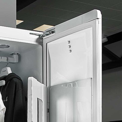 K-hinges for linen cupboard